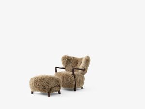 Hovedbilde &tradition Wulff ATD2 Lenestol med Puff Sheepskin Honey/Valnøtt